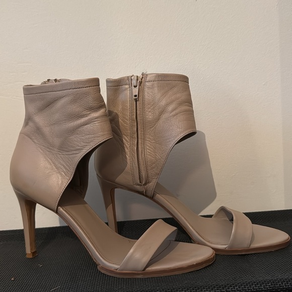 Vince, ankle-cuff hills. Taupe. Shoes - Picture 4 of 4
